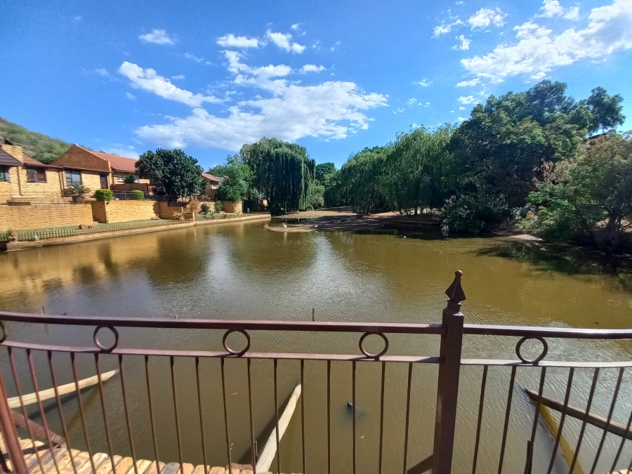 3 Bedroom Property for Sale in Safari Gardens North West